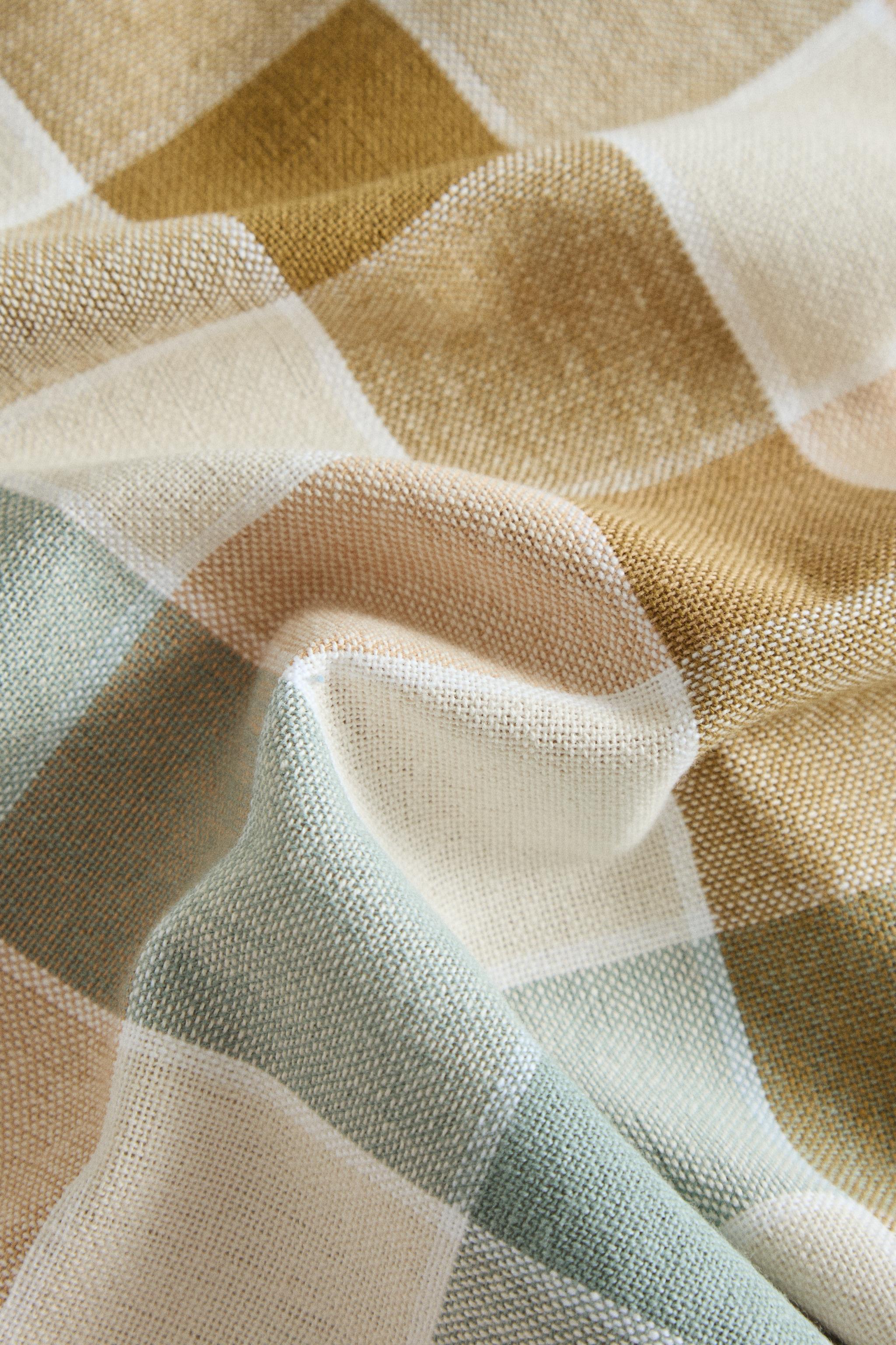 DYED THREAD CHECK TABLECLOTH